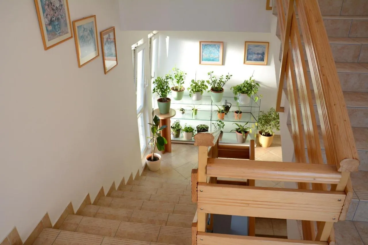 Apartments Valentin Privlaka