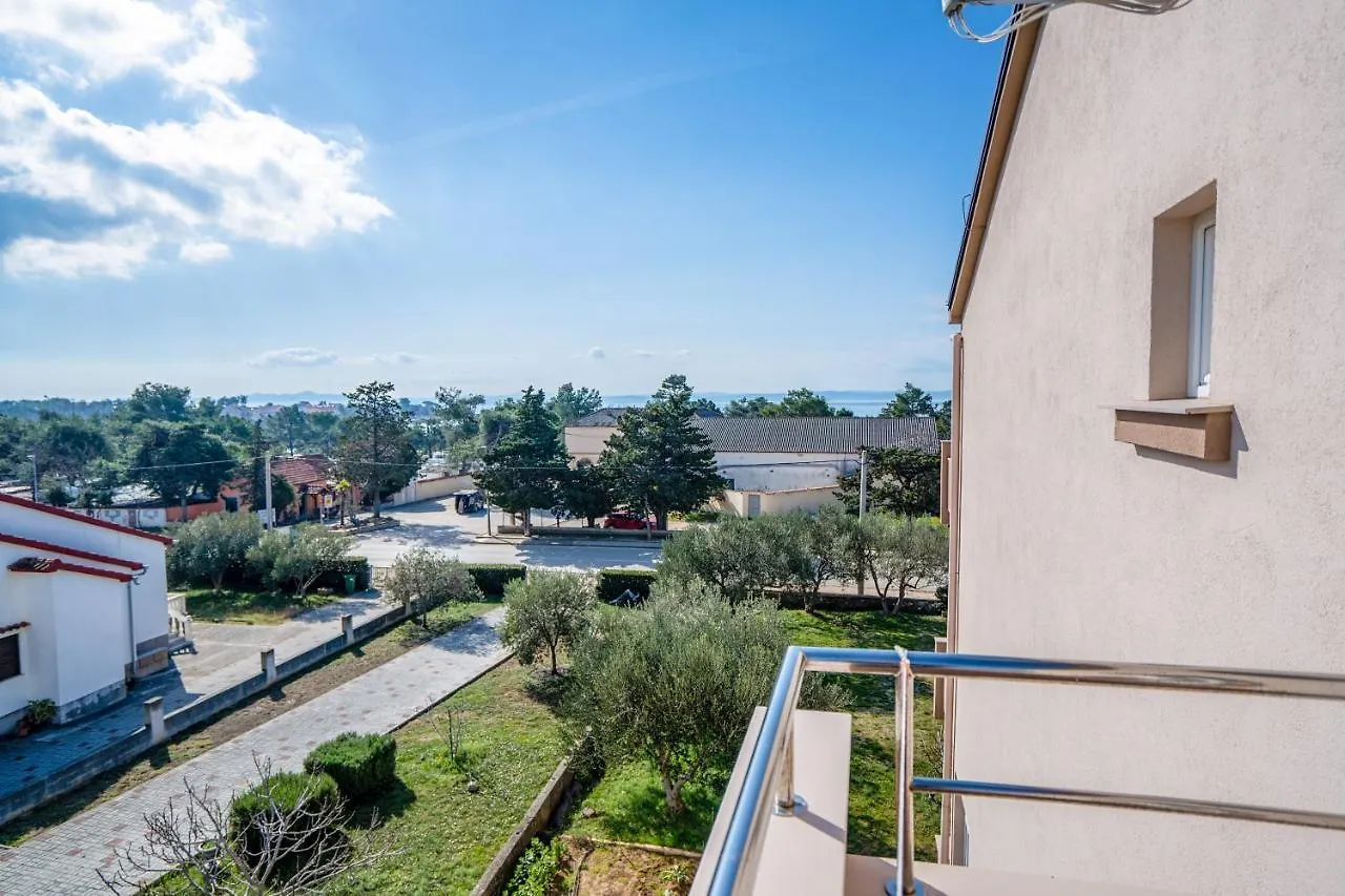 Apartments Valentin Privlaka