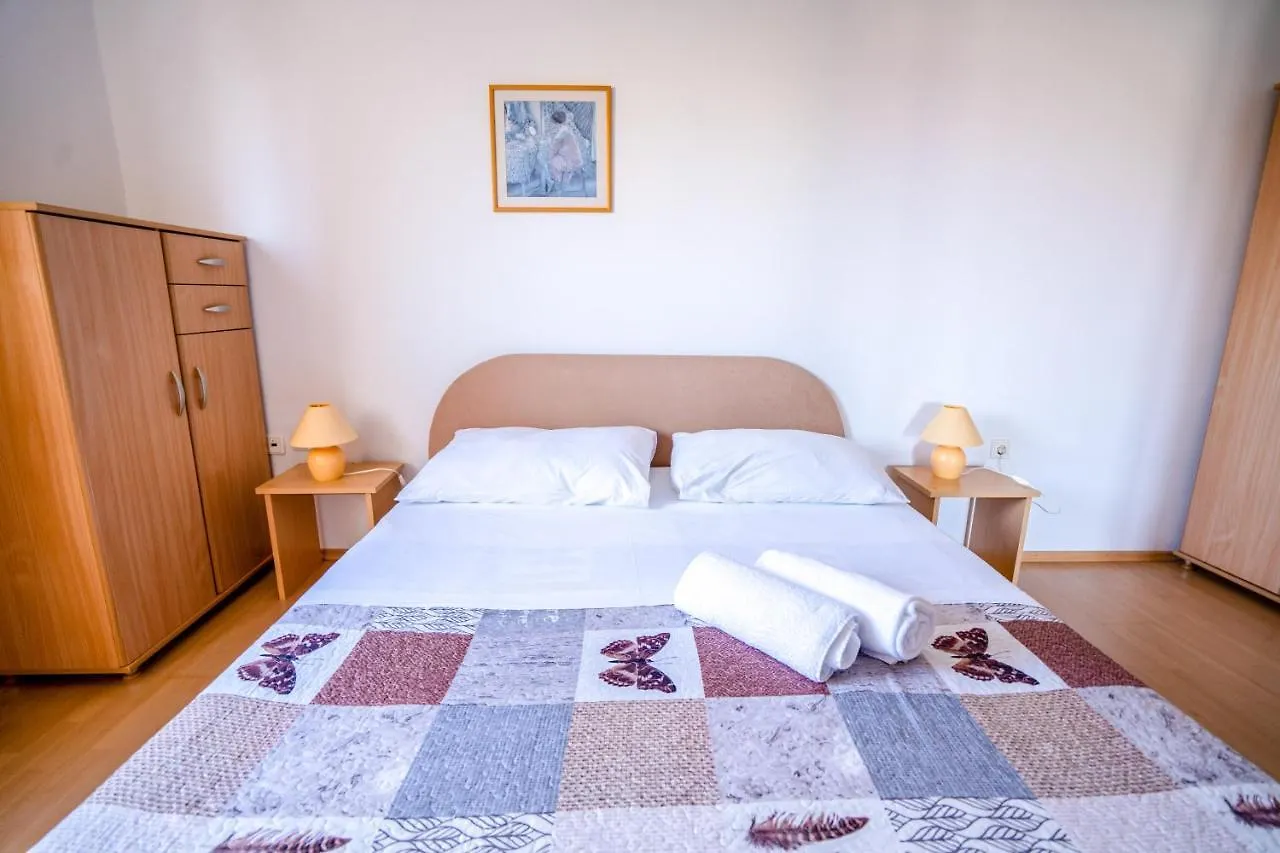Apartments Valentin Privlaka  Privlaka (Zadar)