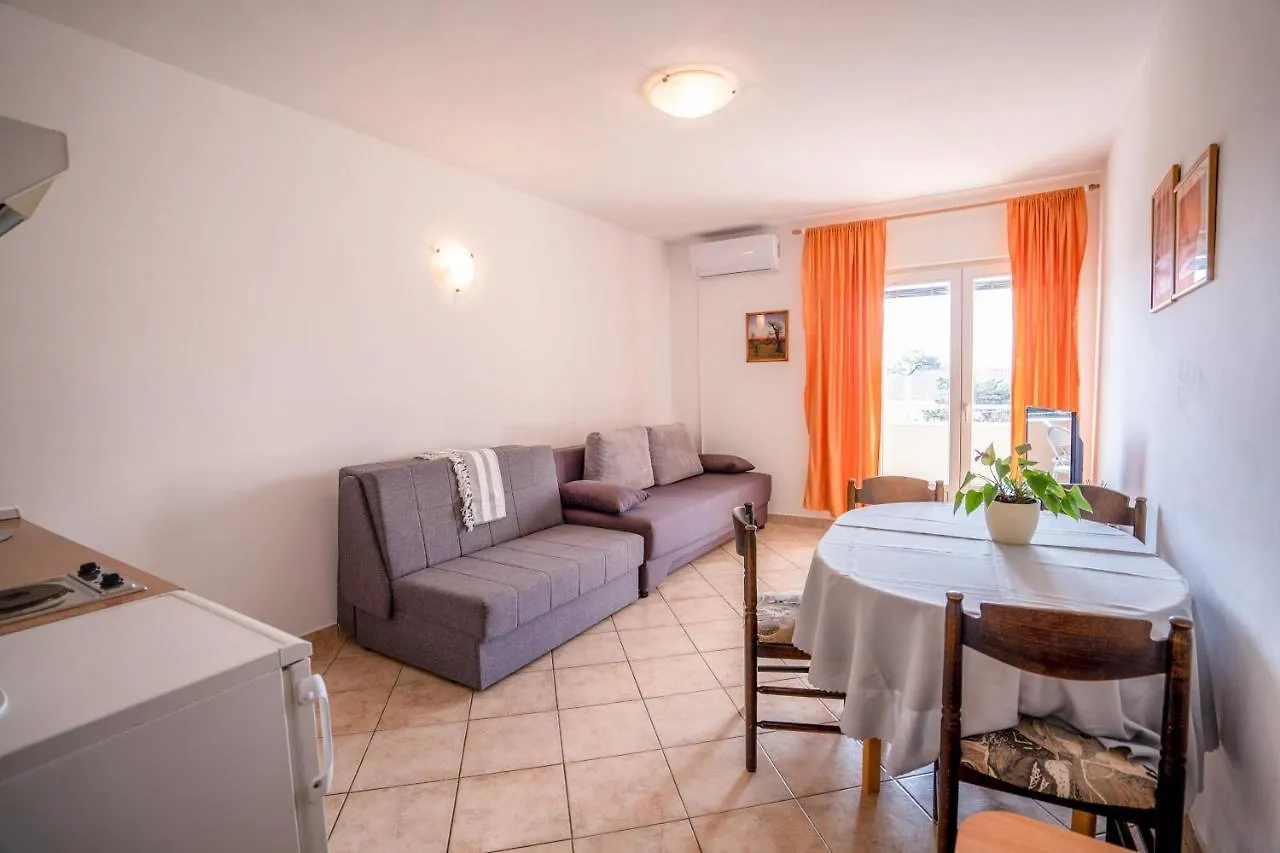 Apartments Valentin Privlaka  Privlaka (Zadar)